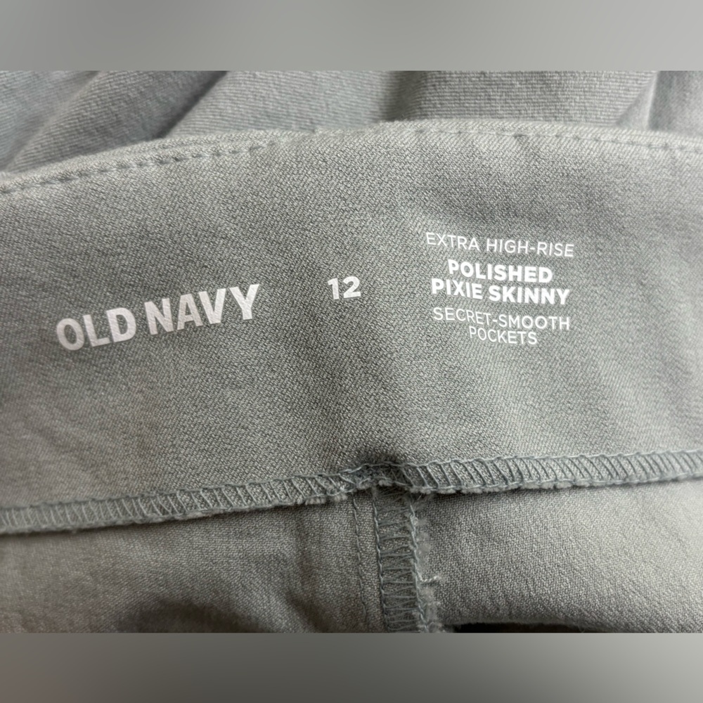 Old Navy Extra-high waisted polished pixie skinny stretch pants - Picture 5 of 12